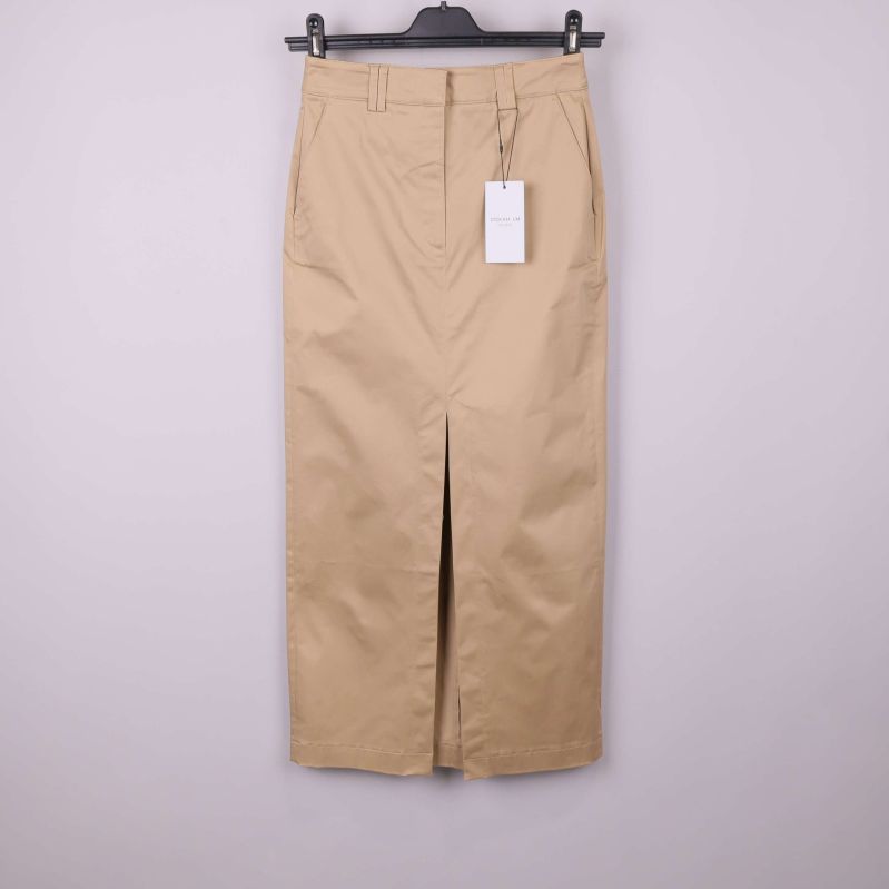 Beige rak midikjol med slits framtill