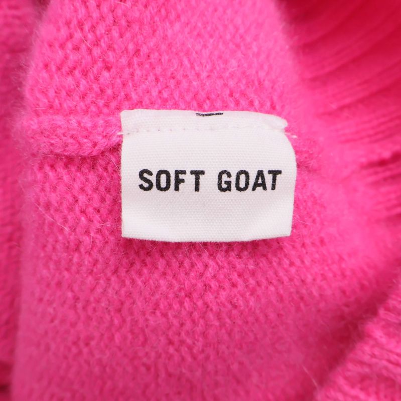 Liten invändig etikett med SOFT GOAT-logga