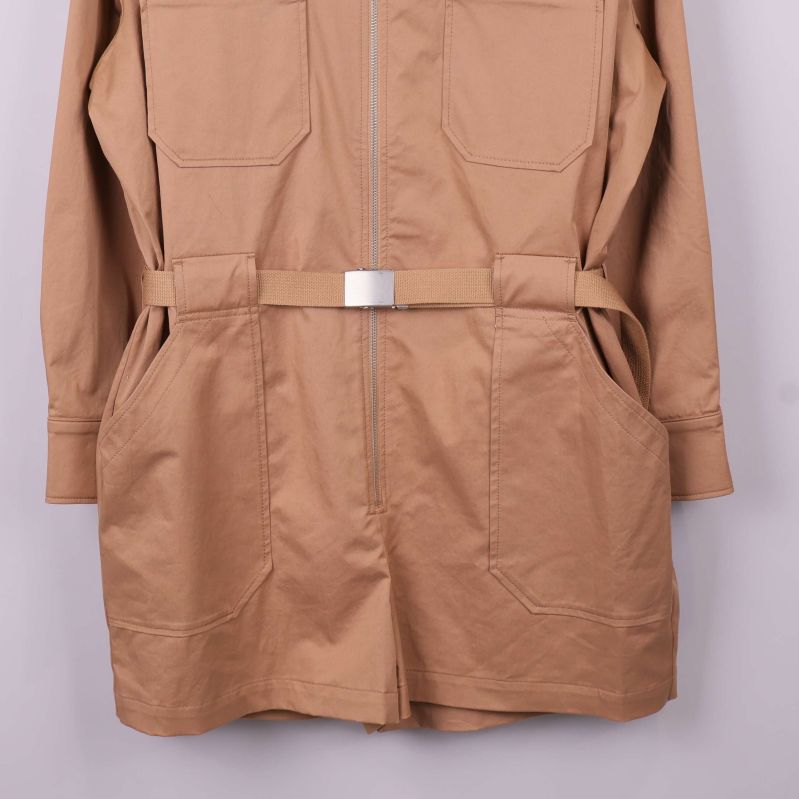 Jumpsuit med bälte och stora sidfickor