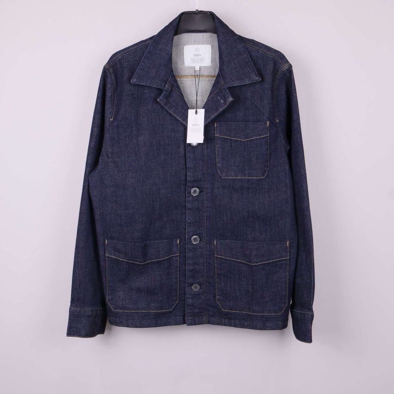 Mörk denim overshirt med tre fickor framtill