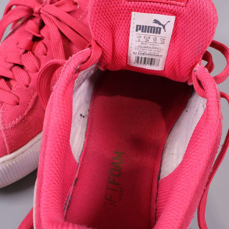 Närbild på innersula märkt Softfoam och Puma-etikett
