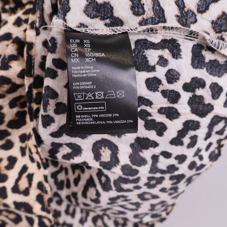 Materiallapp: 100% viskos i leopardmönster