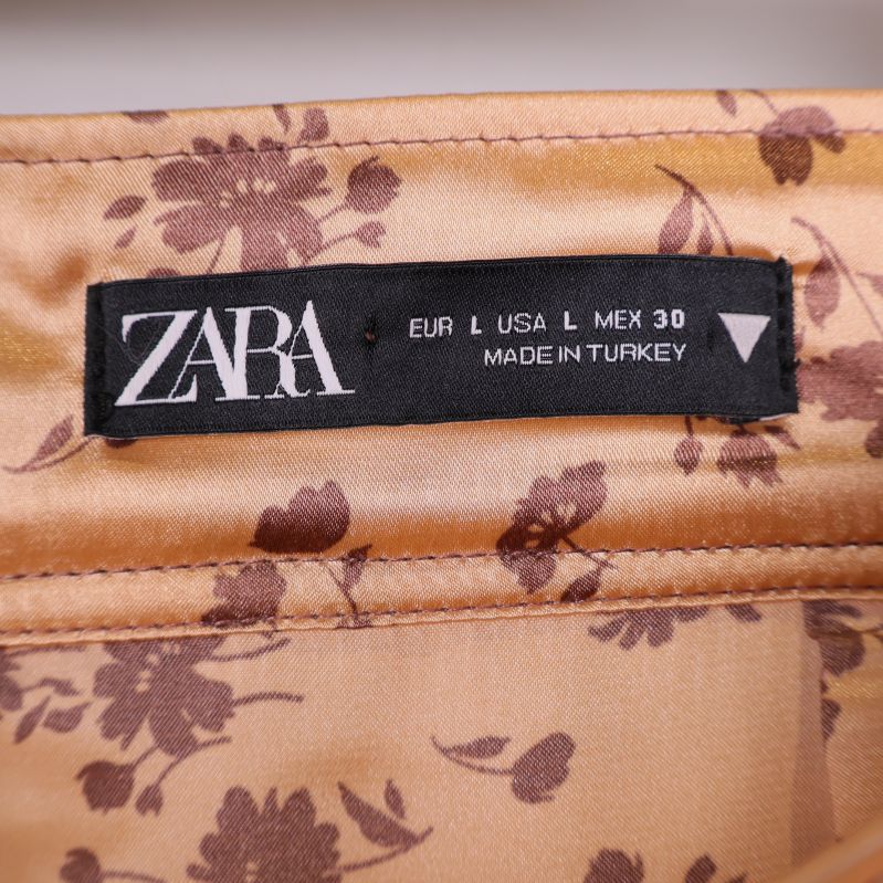 Zara-logo på etikett