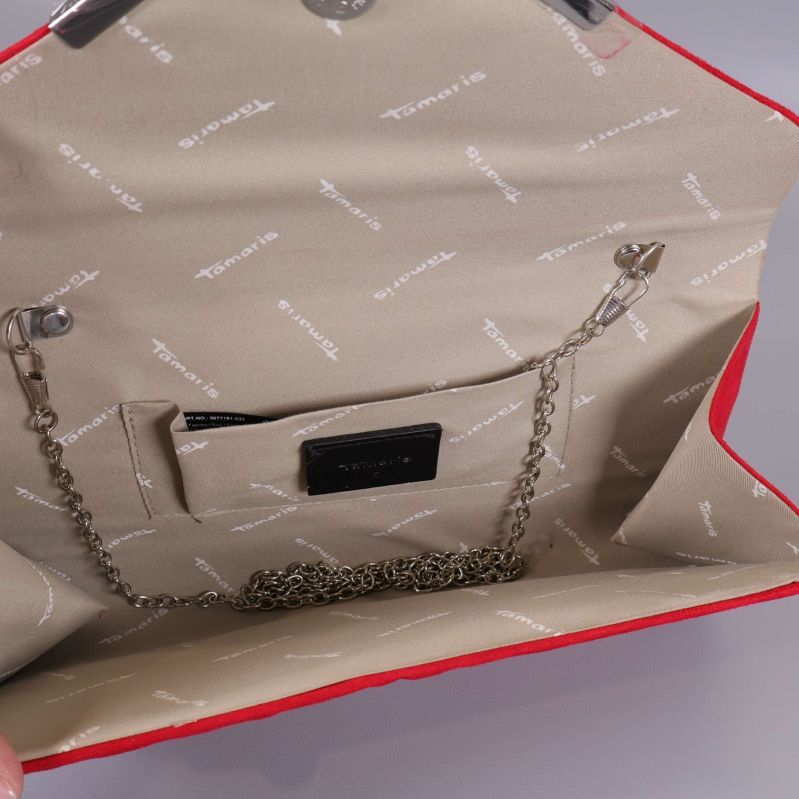 Beige innerfoder med Tamaris-logotyp och ficka