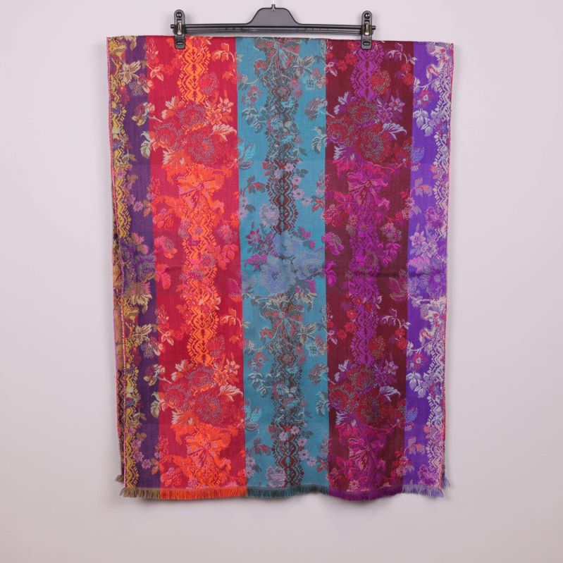 Scarf med breda färgglada ränder och blommönster