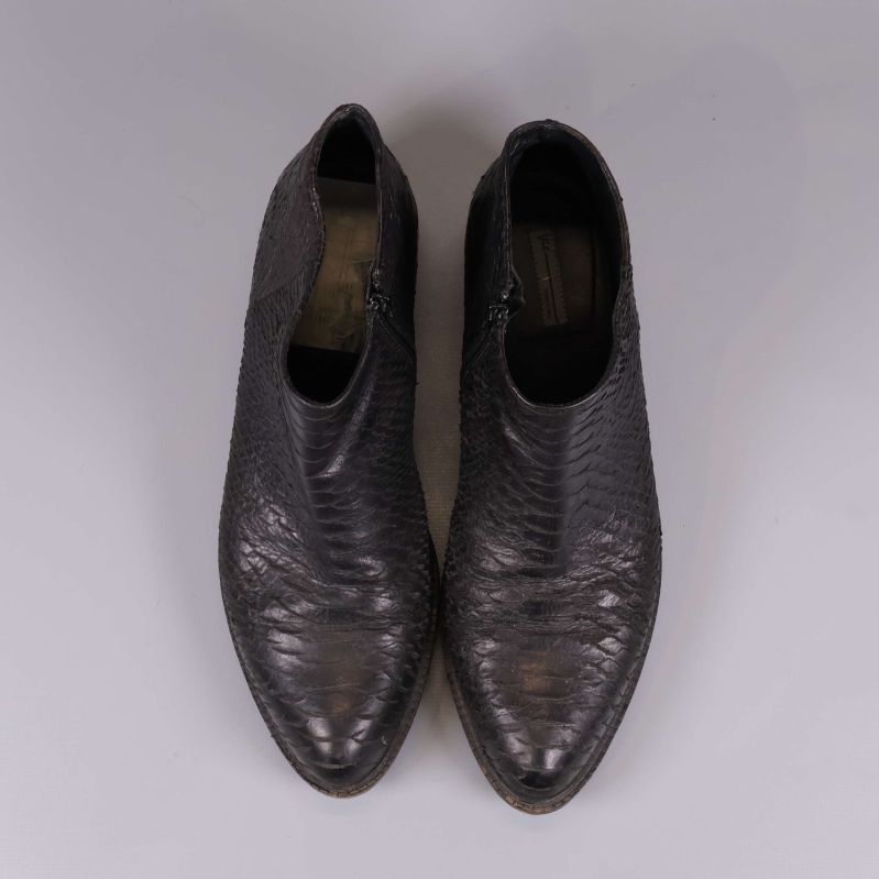 Ankelboots från ovan visar textur och form
