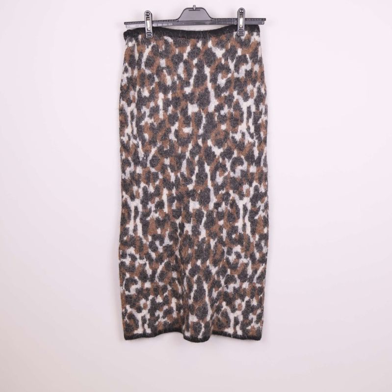 Lång leopardmönstrad kjol med slits baktill
