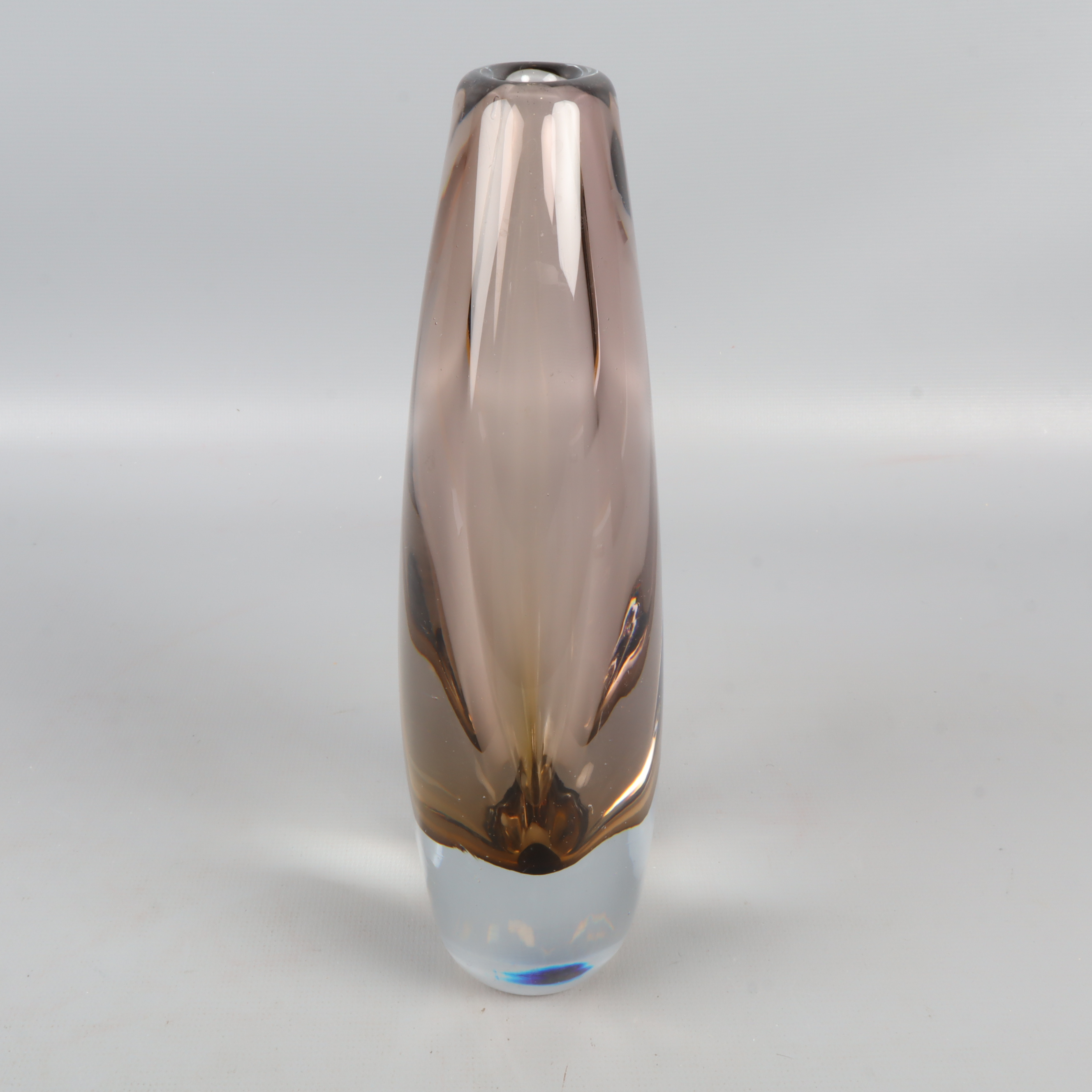 Brun Glasvas