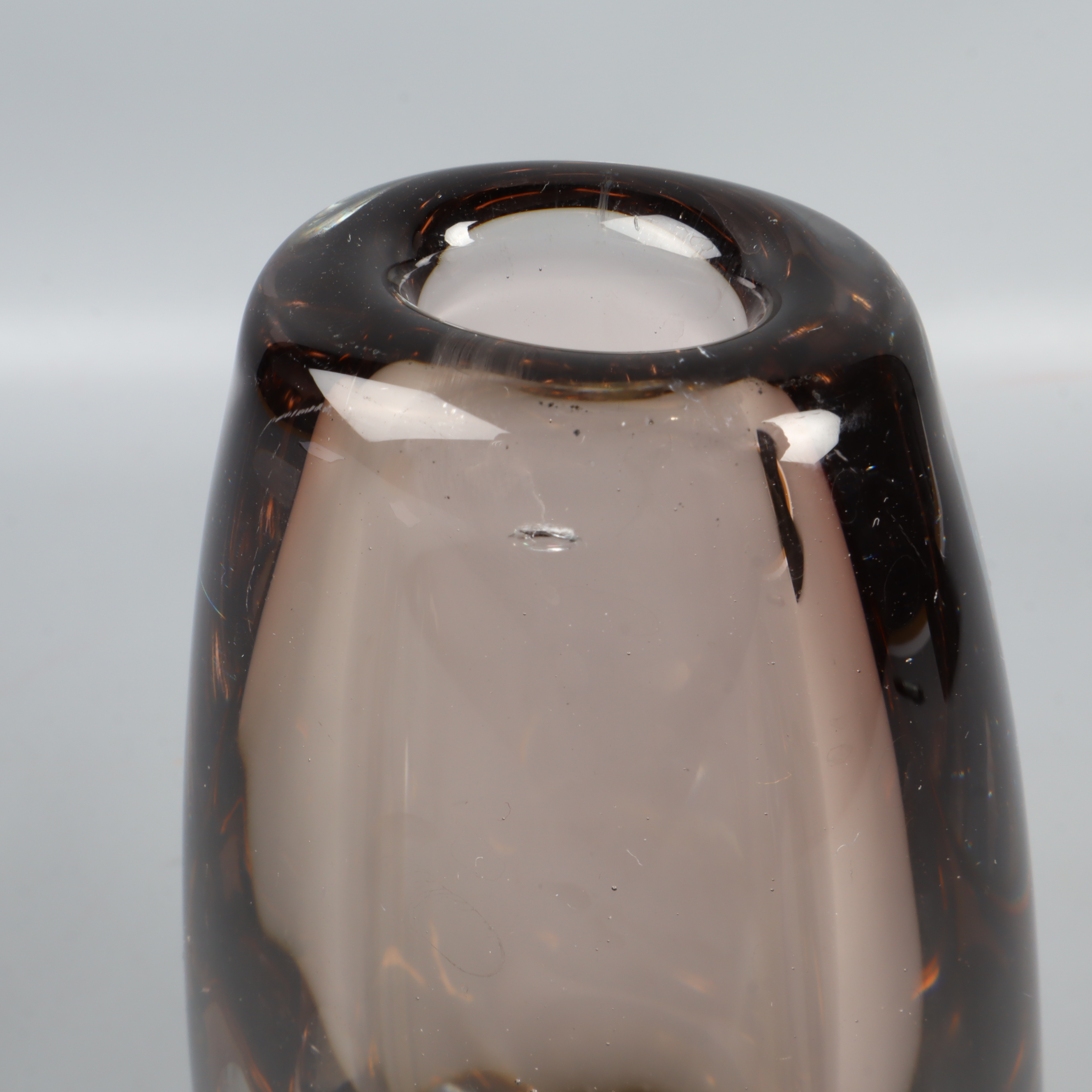 Brun Glasvas