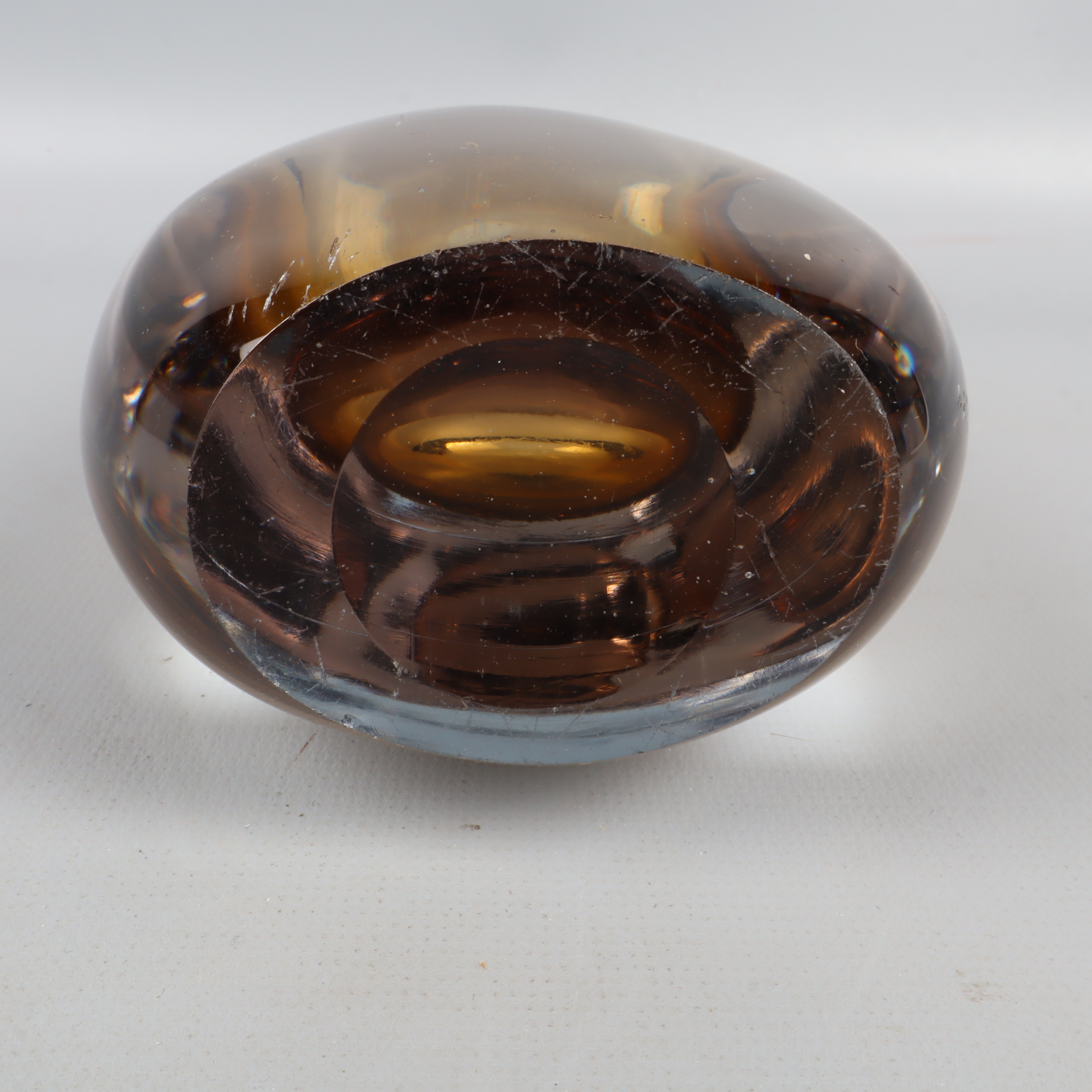 Brun Glasvas